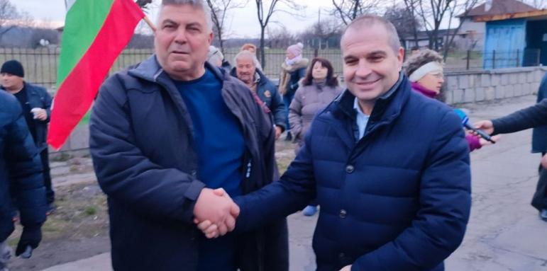 Гроздан Караджов обеща бърз ремонт на пътя Гълъбово – Мъдрец